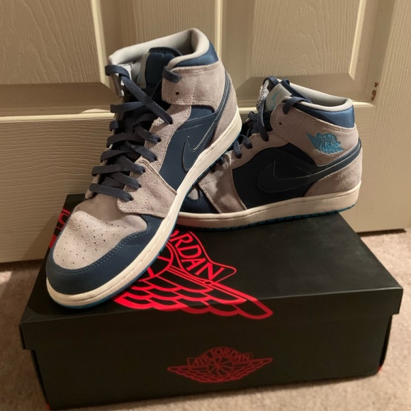 EUC Air Jordan 1, size 11.5 - Picture 2 of 5